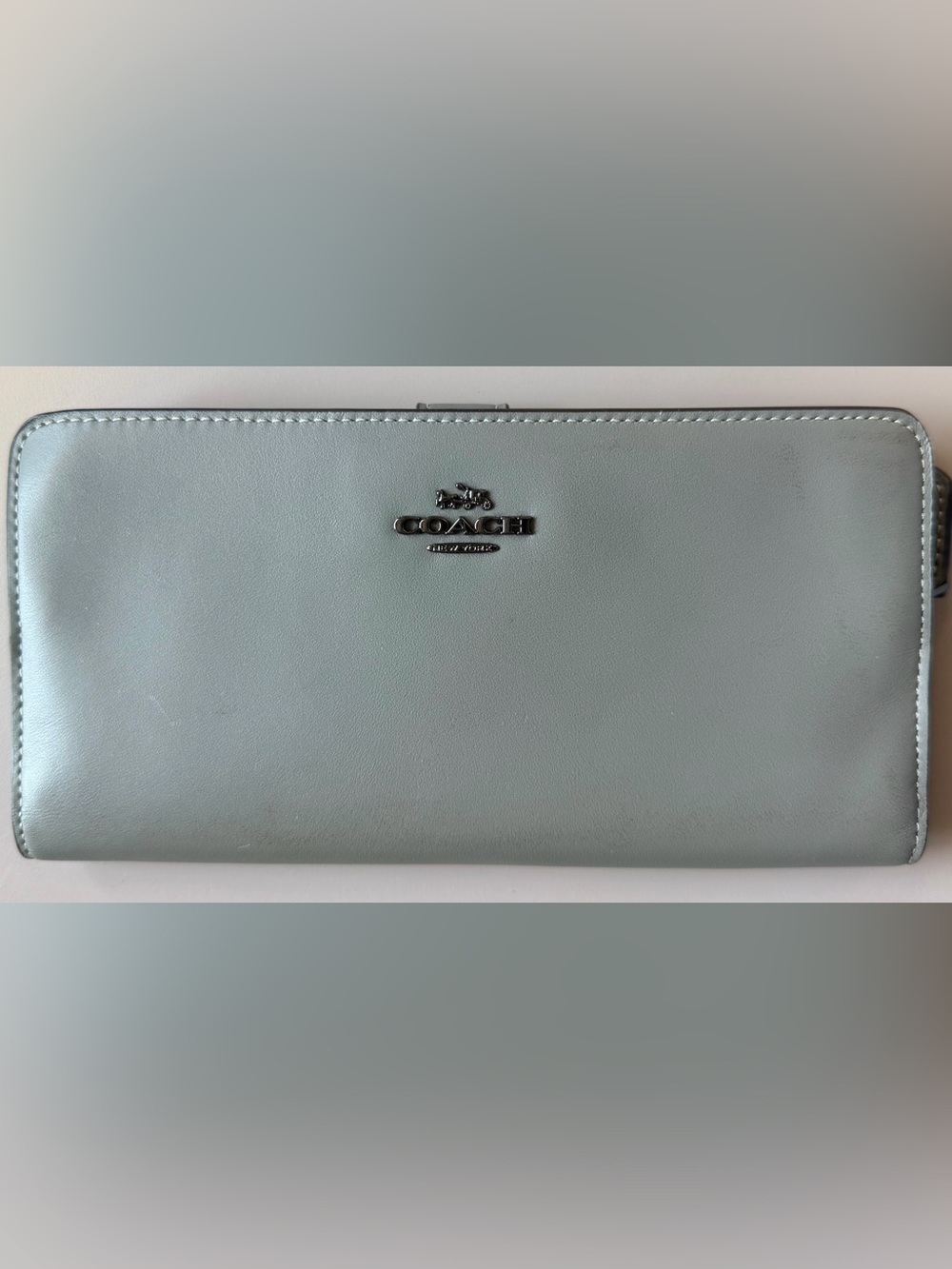 Coach Slim Light Gray leather woman wallet